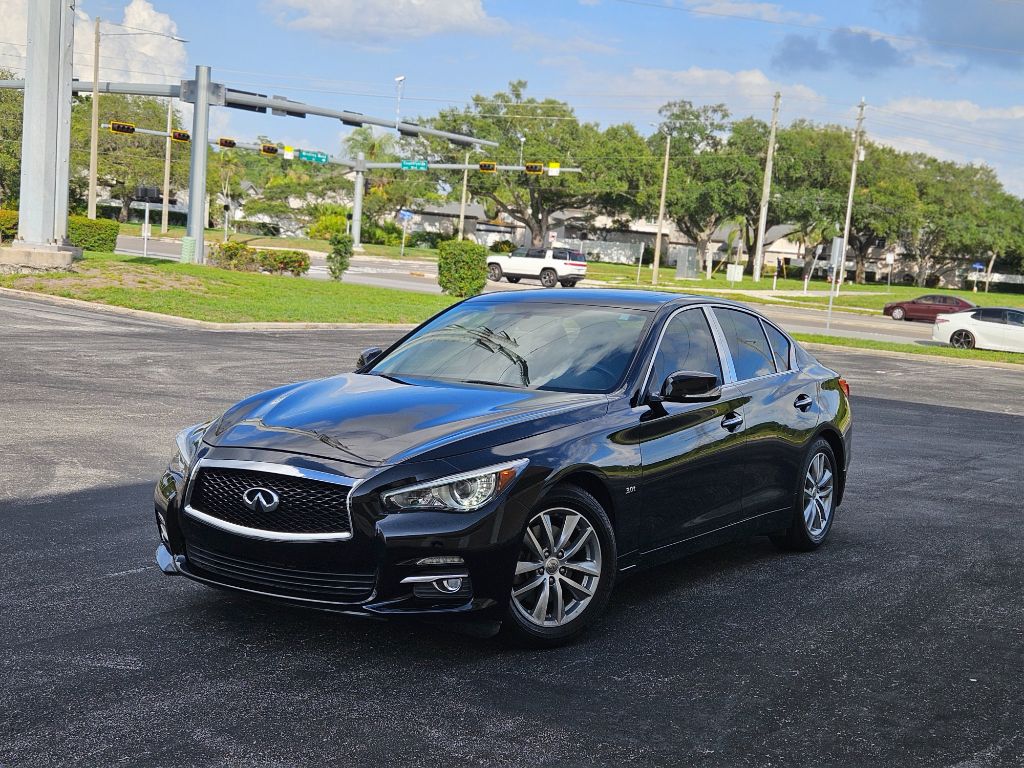 2017 INFINITI Q50 3.0t Premium's photo