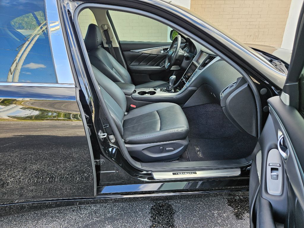 2017 INFINITI Q50 Premium - Photo 18