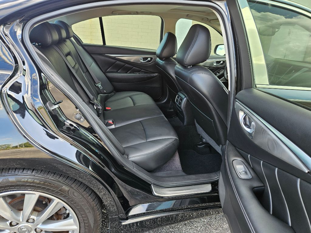 2017 INFINITI Q50 Premium - Photo 16